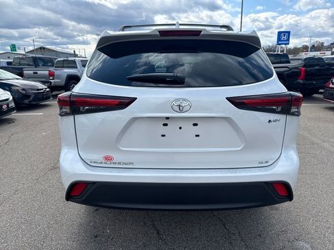 Used 2026 Toyota Highlander XLE AWD/4WD image 6