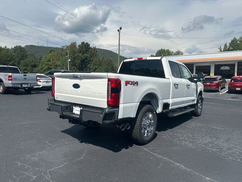 New 2026 Ford F250 Lariat w/ Chrome Package image 5