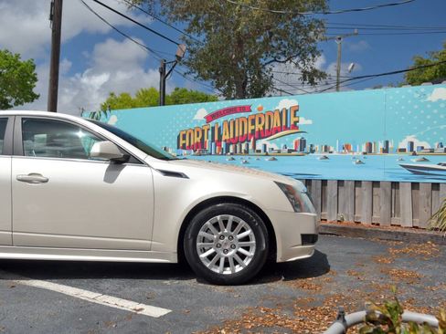 Used 2012 Cadillac CTS Luxury RWD image 38