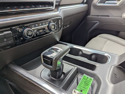 Certified 2022 Chevrolet Silverado 1500 LT w/ Convenience Package II AWD/4WD image 26