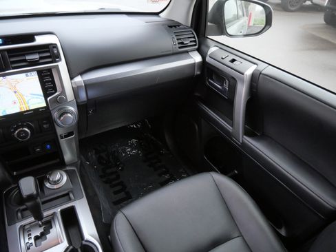 Certified 2022 Toyota 4Runner TRD Sport image 12