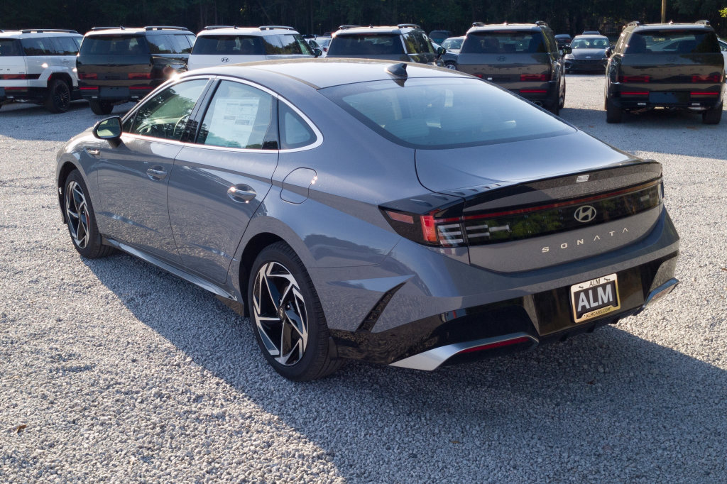 New 2027 Hyundai Sonata SEL FWD image 6