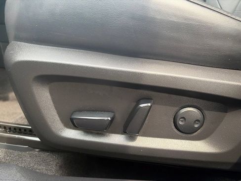 Used 2022 Mitsubishi Outlander SE AWD/4WD image 21