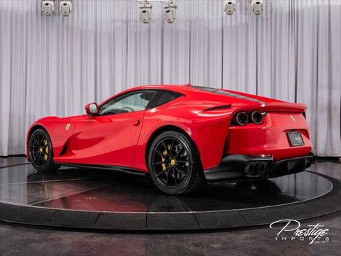 Used 2020 Ferrari 812 Superfast RWD image 11
