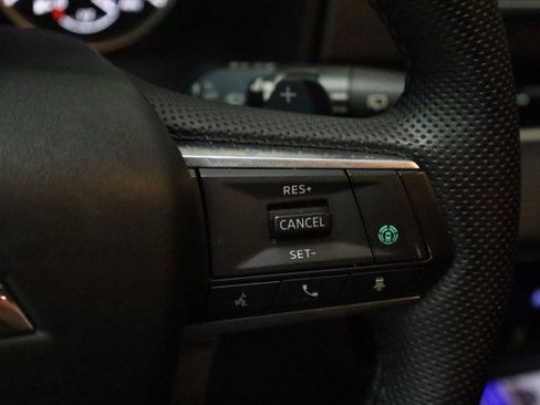 Used 2023 Mitsubishi Outlander SE image 12