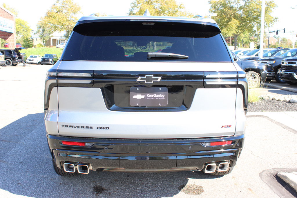 New 2027 Chevrolet Traverse RS w/ LPO, Floor Liner Package AWD/4WD image 40
