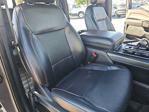 Used 2021 Ford F150 Lariat image 11