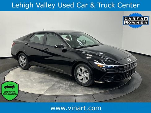 Certified 2024 Hyundai Elantra SE image 1