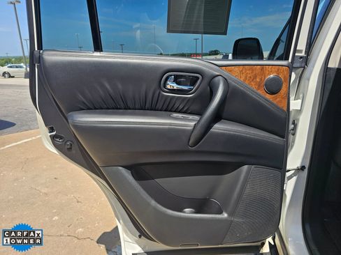 Used 2024 Nissan Armada SL w/ Captain's Chairs Package AWD/4WD image 33