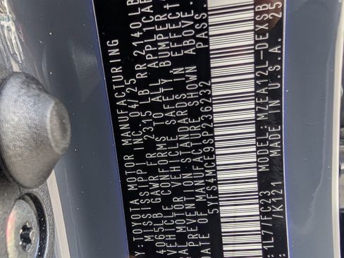 Used 2025 Toyota Corolla SE image 31