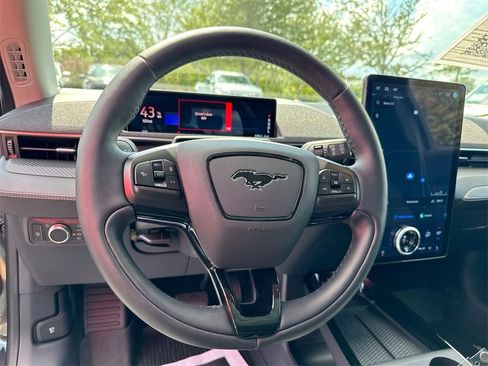 Used 2021 Ford Mustang Mach-E Premium image 21