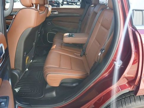 Used 2021 Jeep Grand Cherokee Summit w/ Platinum Series Group image 17