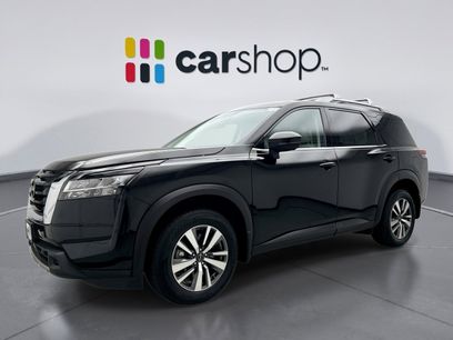 Used 2024 Nissan Pathfinder SL