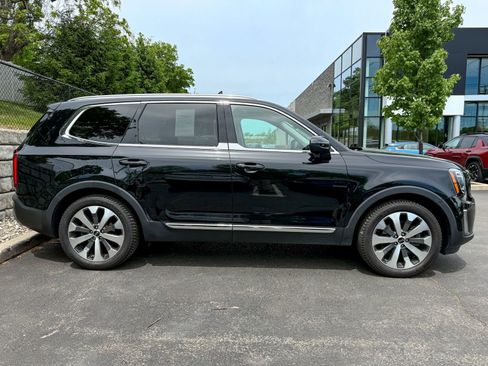 Used 2020 Kia Telluride EX w/ EX Premium Package AWD/4WD image 4