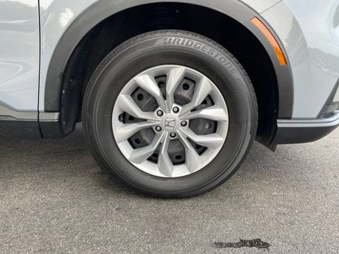 Used 2024 Honda CR-V LX image 32