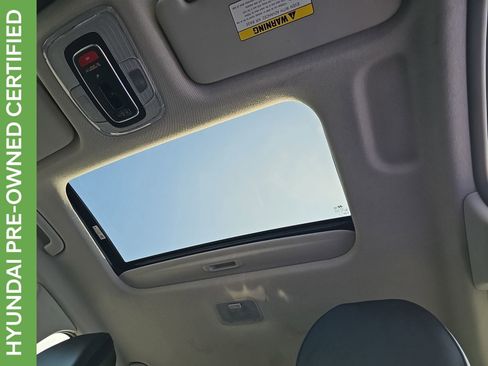 Certified 2023 Hyundai Elantra Limited FWD image 32