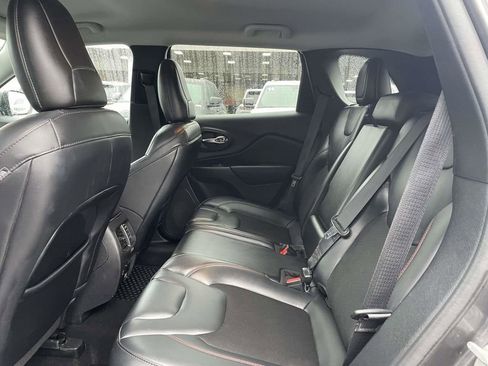 Certified 2021 Jeep Cherokee Trailhawk w/ Comfort/Convenience Group image 20