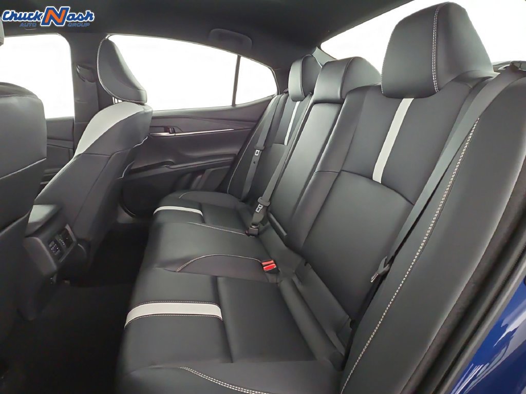 Used 2026 Toyota Camry SE FWD image 29