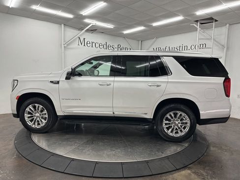Used 2021 GMC Yukon SLT w/ SLT Luxury Plus Package image 4