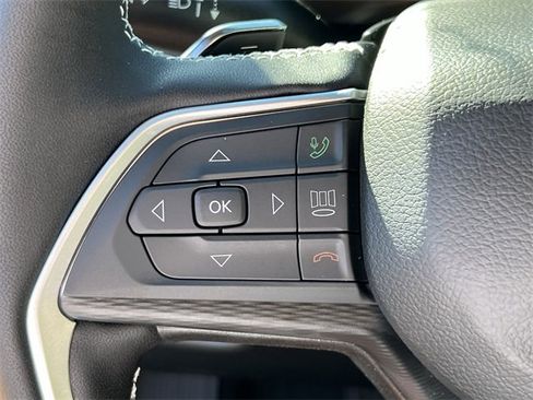 New 2025 Jeep Grand Cherokee L Altitude image 24