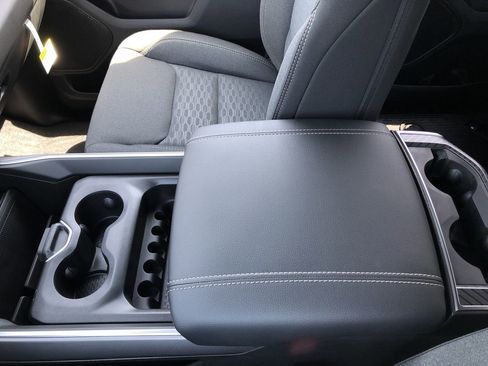 New 2026 RAM 1500 4x4 Crew Cab image 25