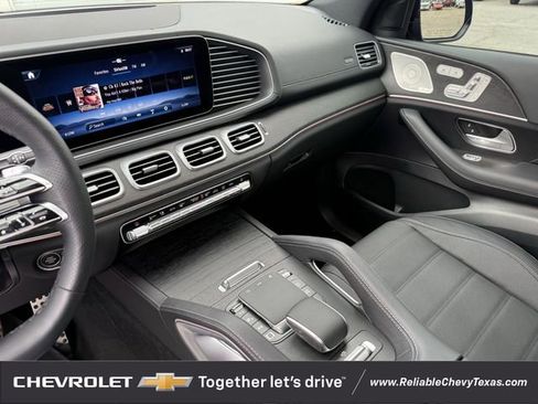 Used 2026 Mercedes-Benz GLS 580 4MATIC image 19