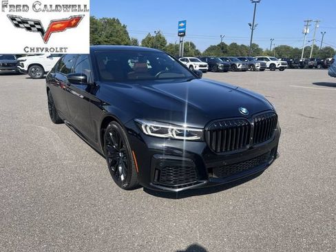 Used 2021 BMW 740i xDrive w/ Luxury Rear Seating Package AWD/4WD image 1