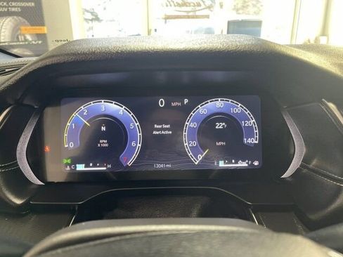 Used 2024 Jeep Grand Cherokee Altitude image 21