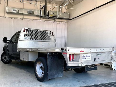 Used 2022 Ford F550 2WD SuperCab Super Duty w/ XLT Value Package image 5
