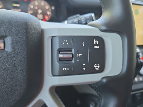 Certified 2024 Land Rover Defender 130 X-Dynamic SE AWD/4WD image 18