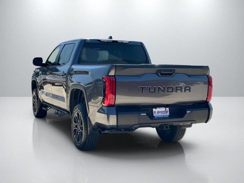 Used 2025 Toyota Tundra SR5 w/ SR5 Premium Package AWD/4WD image 7