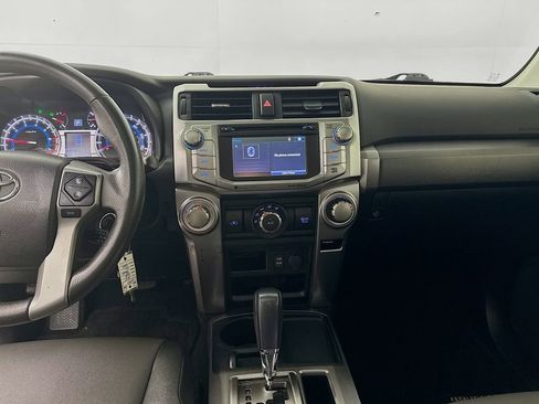 Used 2018 Toyota 4Runner SR5 Premium image 21