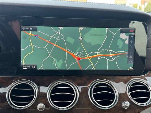 Used 2017 Mercedes-Benz E 300 E 300 image 5