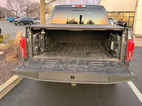 Used 2015 Ford F150 Lariat w/ Equipment Group 502A Luxury image 8