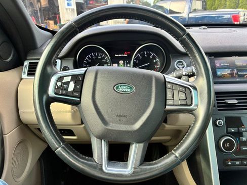 Used 2015 Land Rover Discovery Sport HSE AWD/4WD image 13
