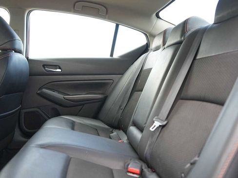 Used 2021 Nissan Altima 2.5 SR image 14