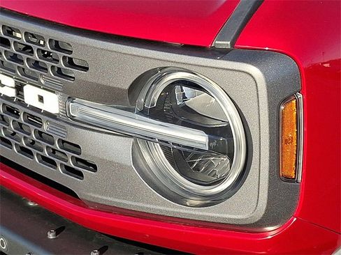 Used 2021 Ford Bronco Badlands image 30