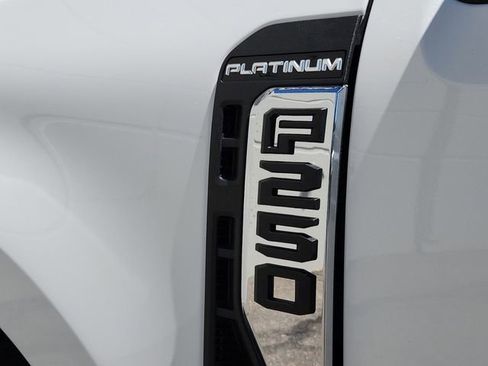 New 2024 Ford F250 Platinum image 14