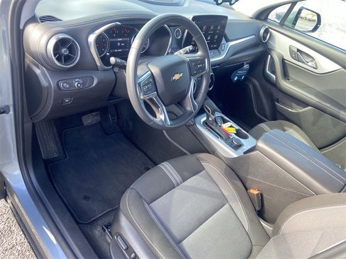 Used 2025 Chevrolet Blazer LT image 10