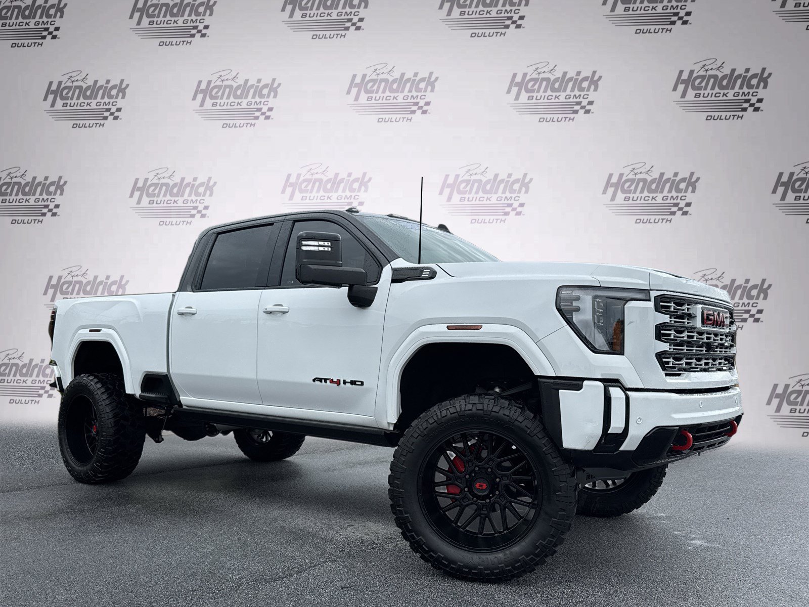 Used 2024 GMC Sierra 2500 AT4 w/ AT4 Premium Plus Package AWD/4WD image 2