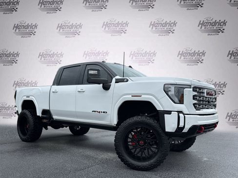 Used 2024 GMC Sierra 2500 AT4 w/ AT4 Premium Plus Package AWD/4WD image 2