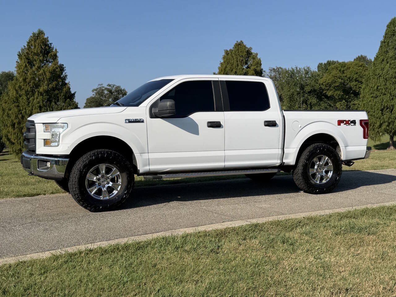 Used 2016 Ford F150 XL w/ Equipment Group 101A Mid AWD/4WD image 1