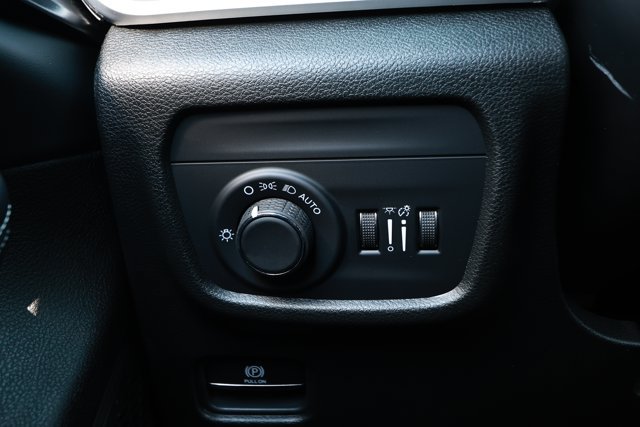 New 2026 Jeep Grand Cherokee Laredo RWD image 15