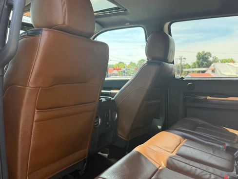 Used 2016 Ford F250 Platinum w/ FX4 Off-Road Package AWD/4WD image 19