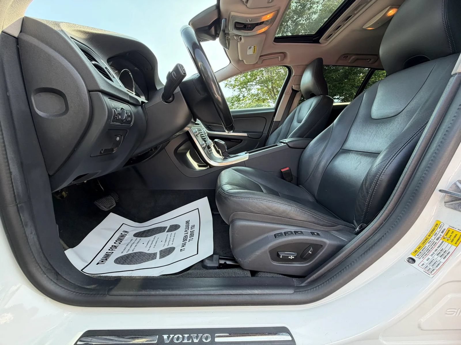 Used 2018 Volvo V60 T5 Cross Country w/ Convenience Package AWD/4WD image 10