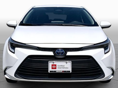 Used 2024 Toyota Corolla LE FWD image 4