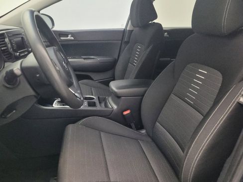 Used 2018 Kia Sportage LX image 17
