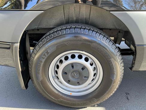 Used 2023 Mercedes-Benz Sprinter 2500 image 66