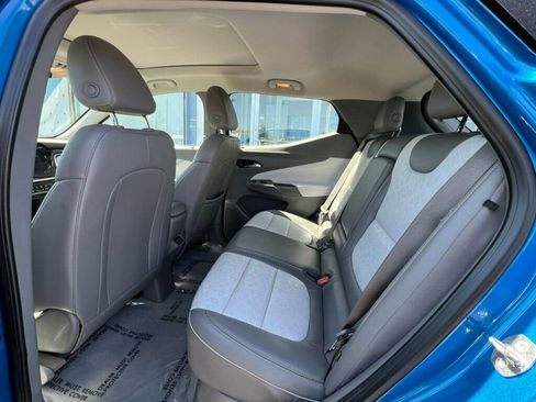 Used 2022 Chevrolet Bolt EUV Premier w/ Sun & Sound Package image 16