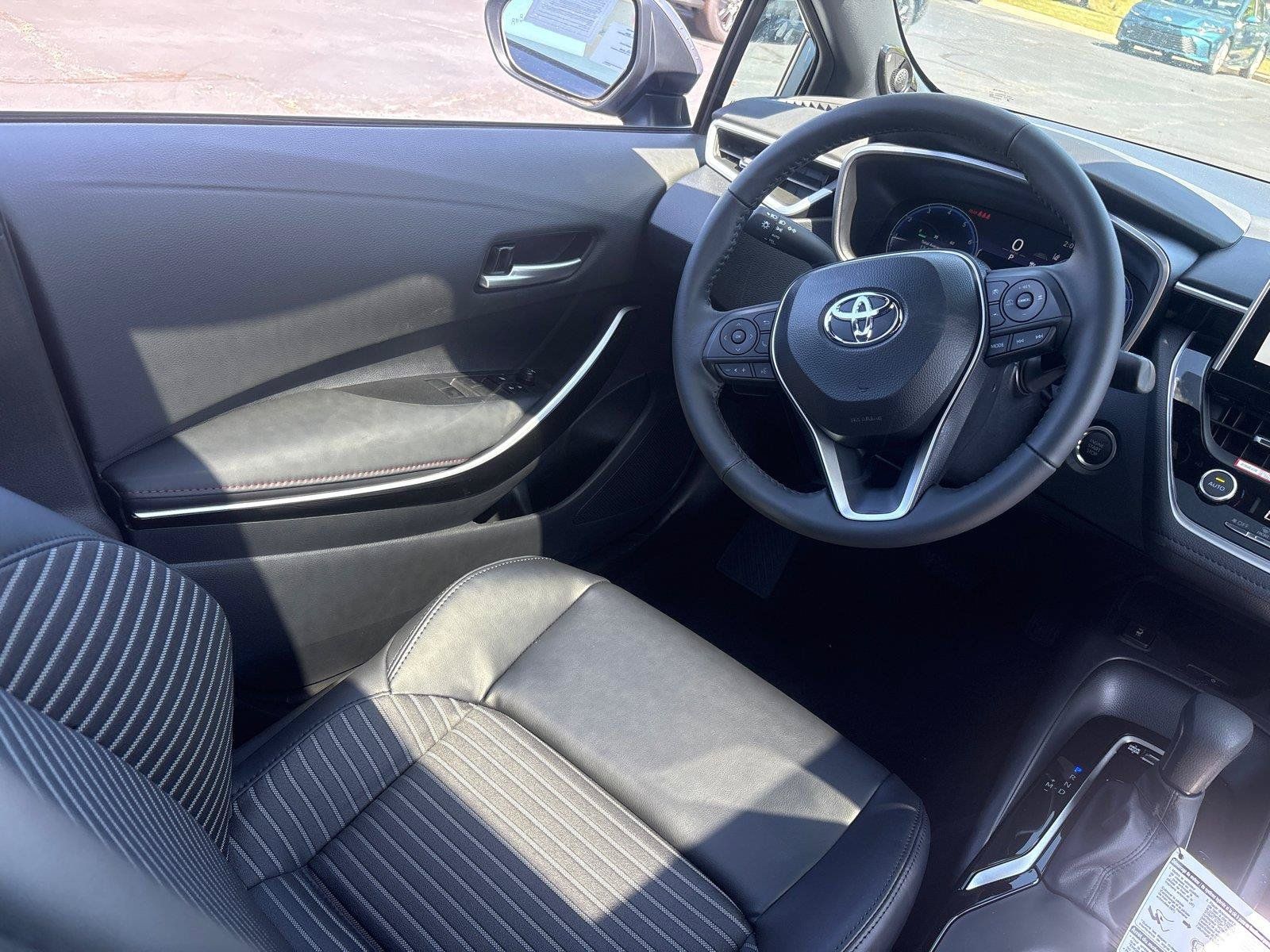 Used 2026 Toyota Corolla XSE FWD image 16